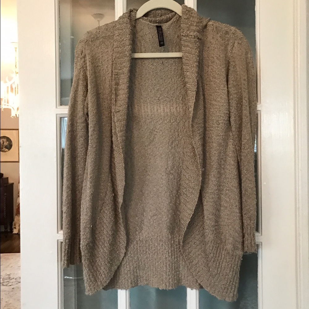 Golden long sleeved sweater top