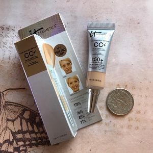 It Cosmetics CC Cream in Color Medium