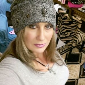 Meet your Posher, Theresa