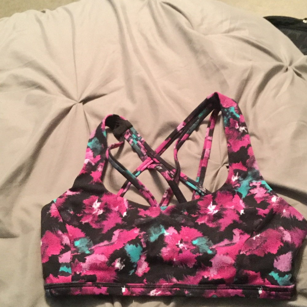 LULU LEMON SPORTS BRA