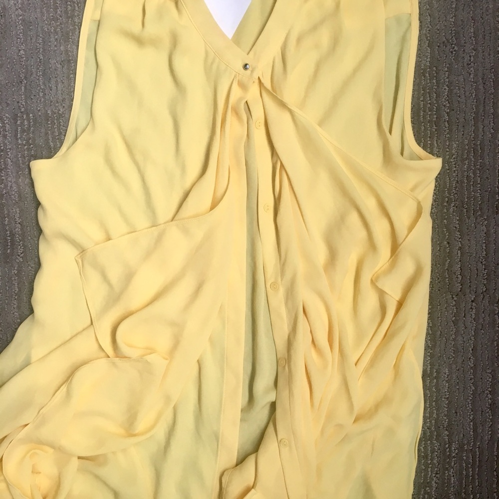 Button down blouse - Picture 2 of 2