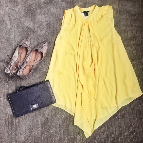 Button down blouse - Picture 1 of 2