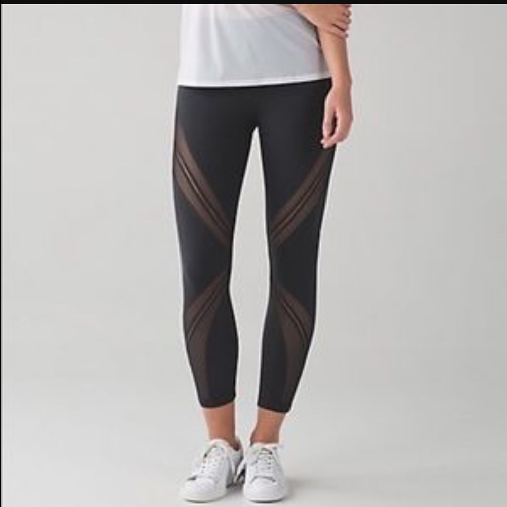 Lululemon Metta* Crops BNWT