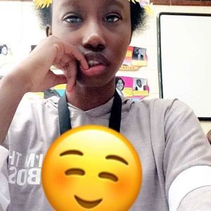 Meet your Posher, Ëböniee