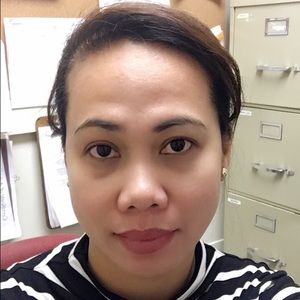 Meet your Posher, Lourna