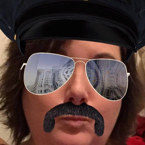 Meet your Posher, Stephanie - Picture 1 of 1