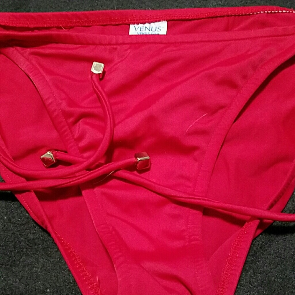 CANDY APPLE RED VENUS BIKINI SET