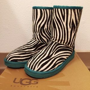 UGG Women's Classic Short Boot Exotic,Zebra, US 7