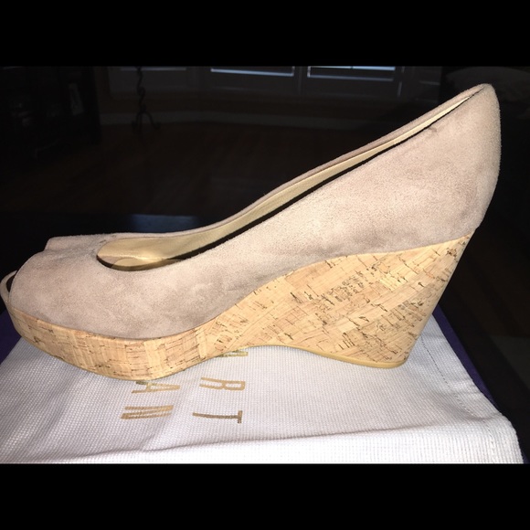 Stuart Weitzman Anna Suede Wedge - Picture 4 of 4
