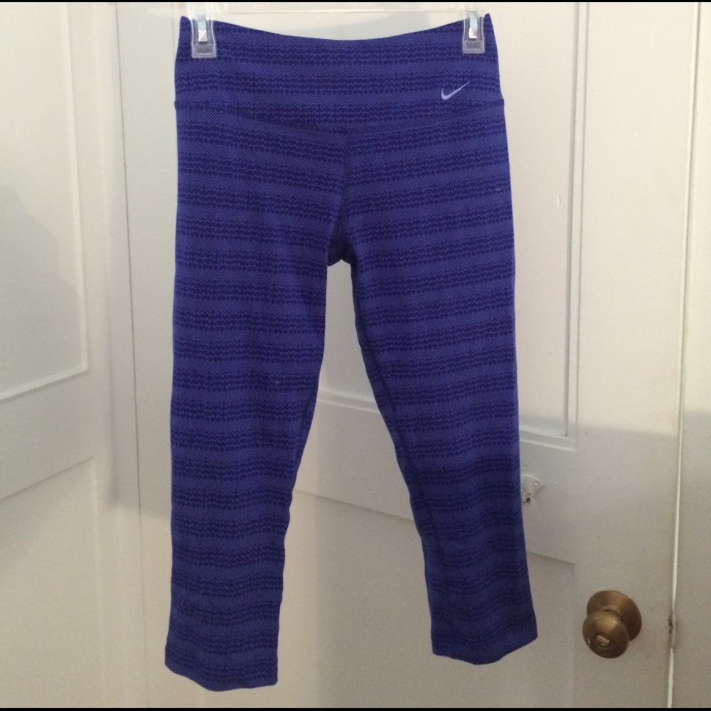 Nike cropped leggings