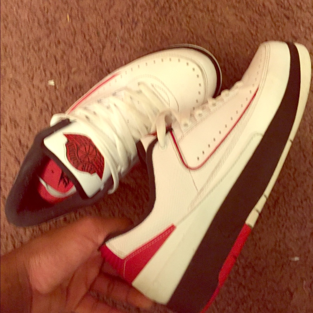 Jordan Retro 2 just don