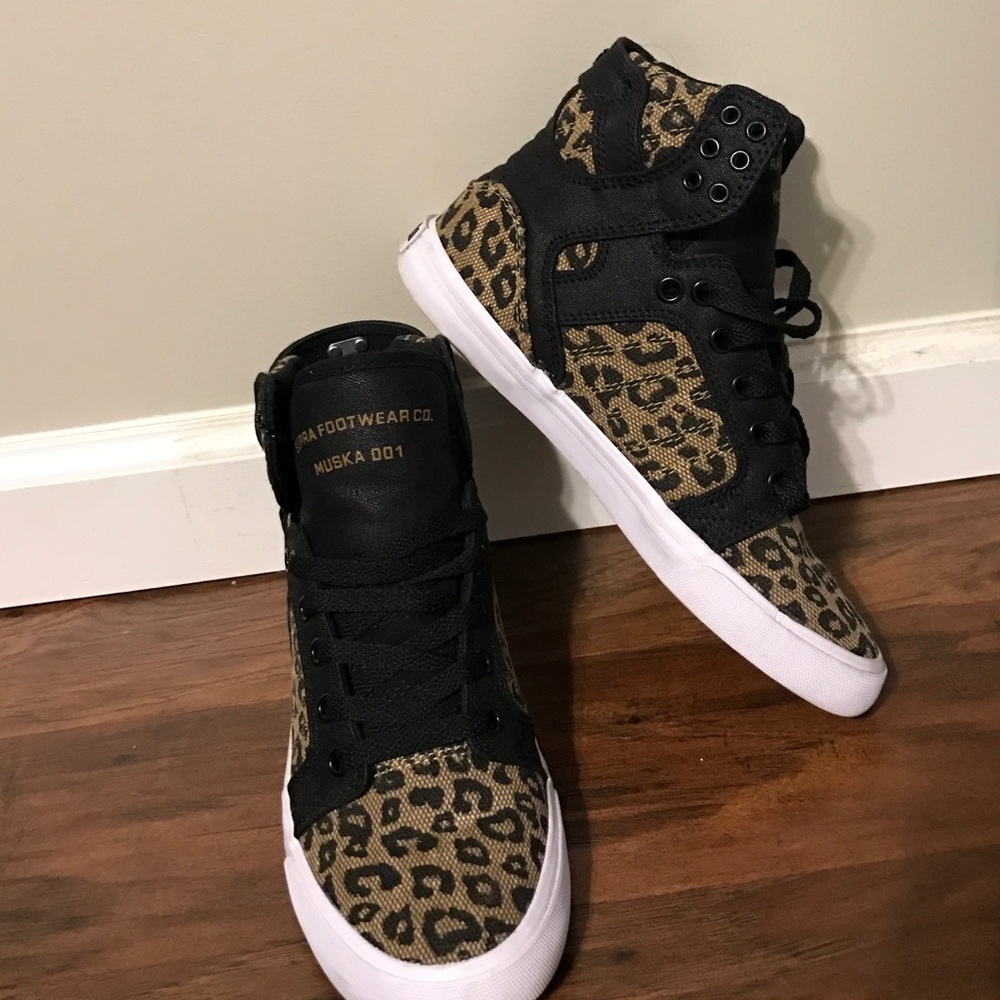 Leopard High Top Supra sneaker