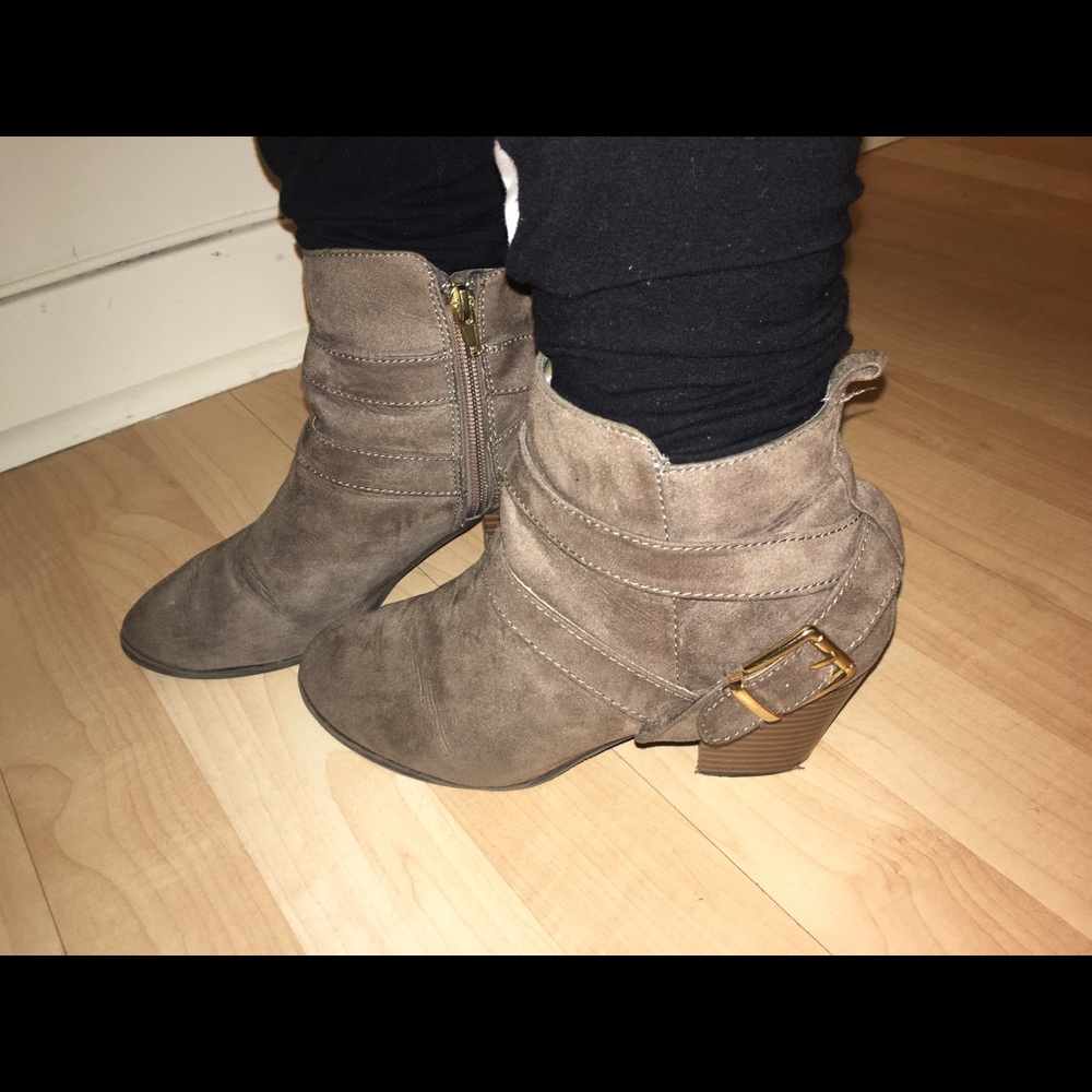 Ankle booties EXPRESS
