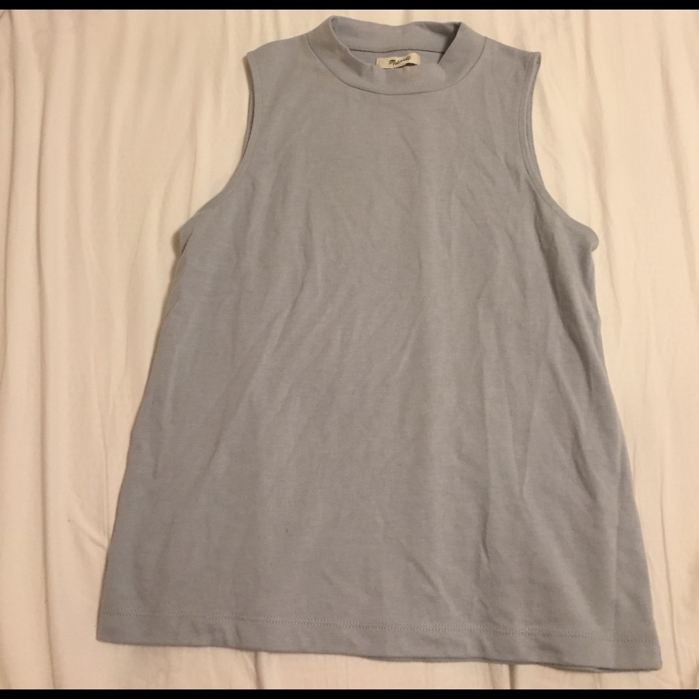 Tank top low turtleneck