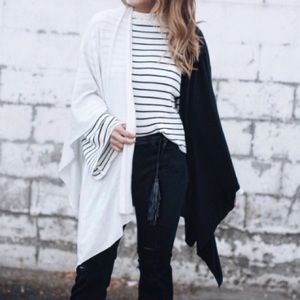 Donni Charm Black and White wrap