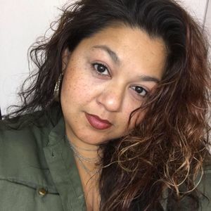 Meet your Posher, Crystel