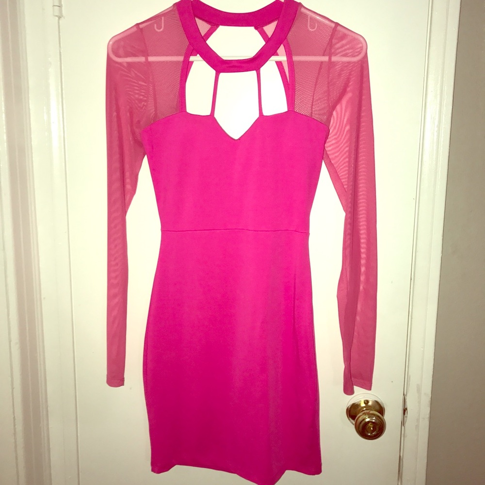 Hot pink dress 🌸
