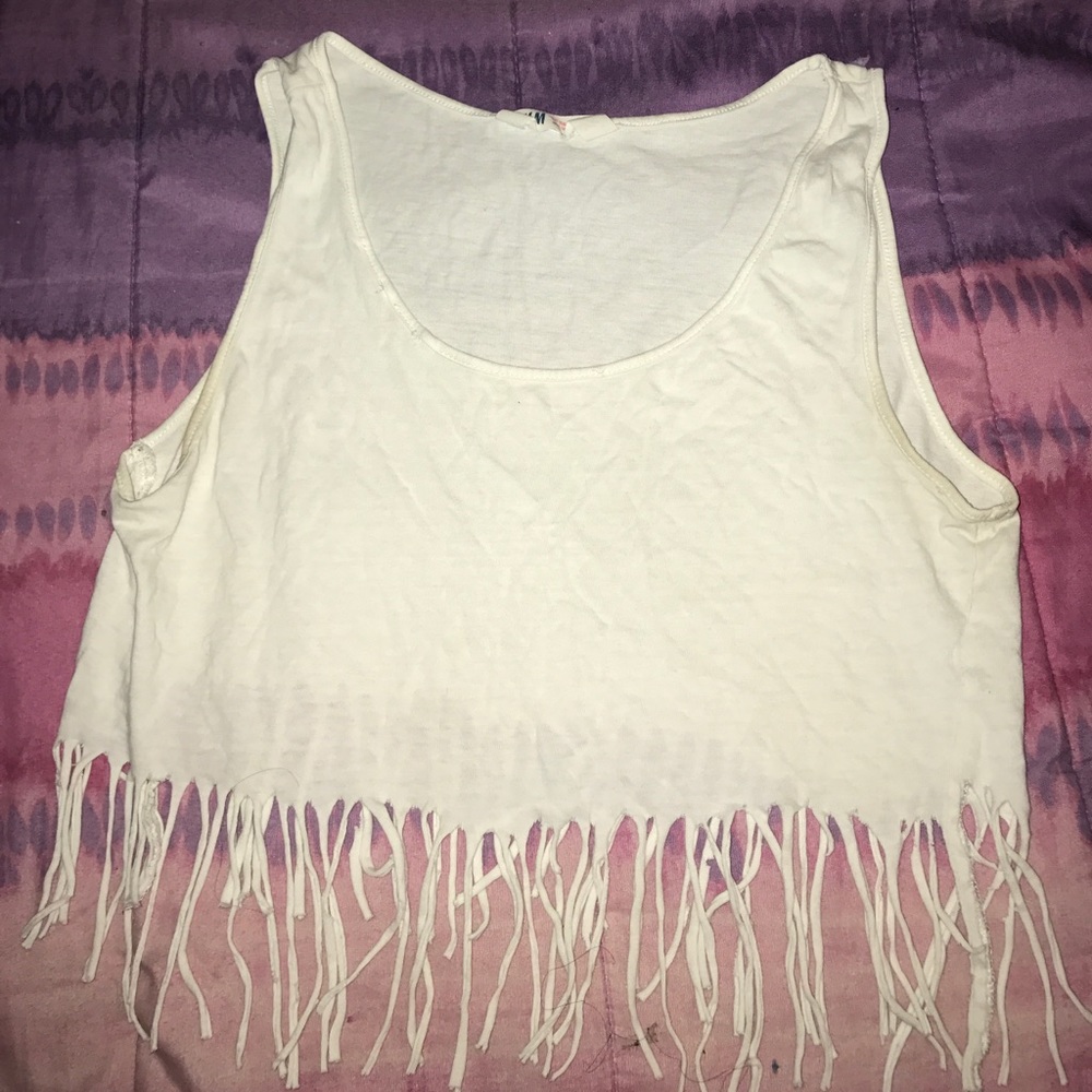 Very cropped White shirt with fringe bottom