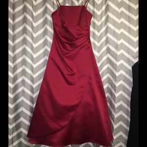 Girls Size 8 Formal/Flower Girl Dress in Apple