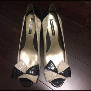 Bandolino brand new bow peep toes