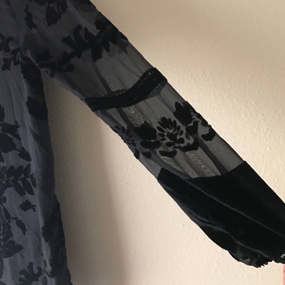 Urban outfitters black rose dress - Picture 3 of 5