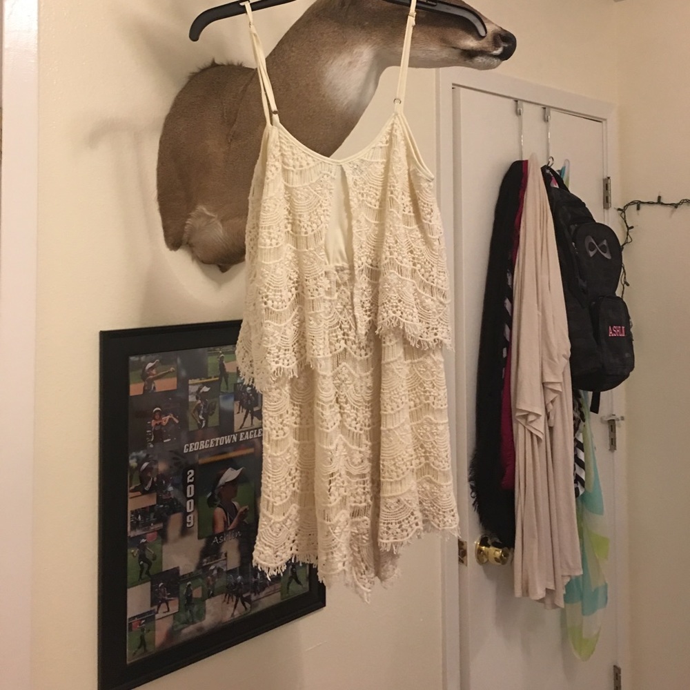 lace romper - Picture 2 of 2