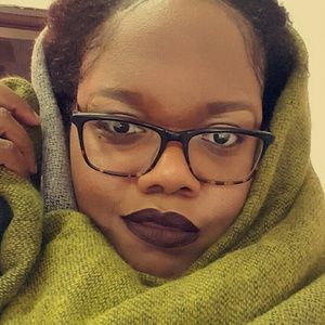 Meet your Posher, Antionette