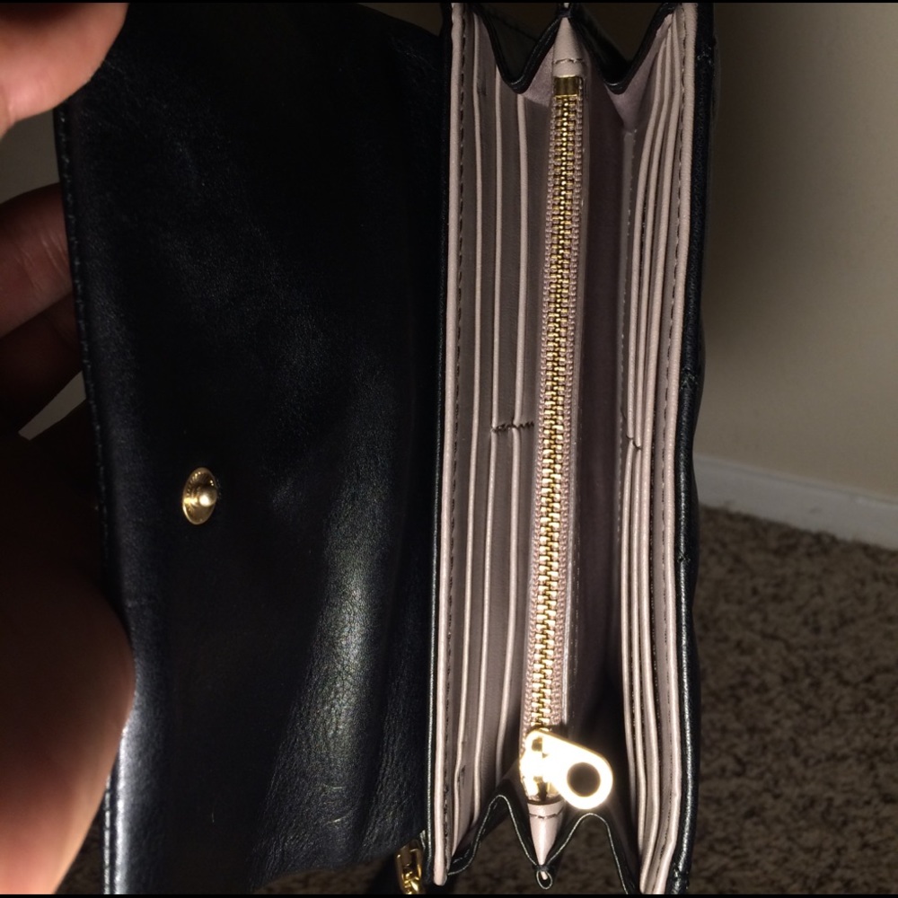 Marc Jacobs Crossbody Mini-Clutch - Picture 3 of 4