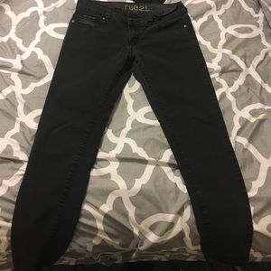 Rue 21 women's jeggings size 7/8, selling for $5