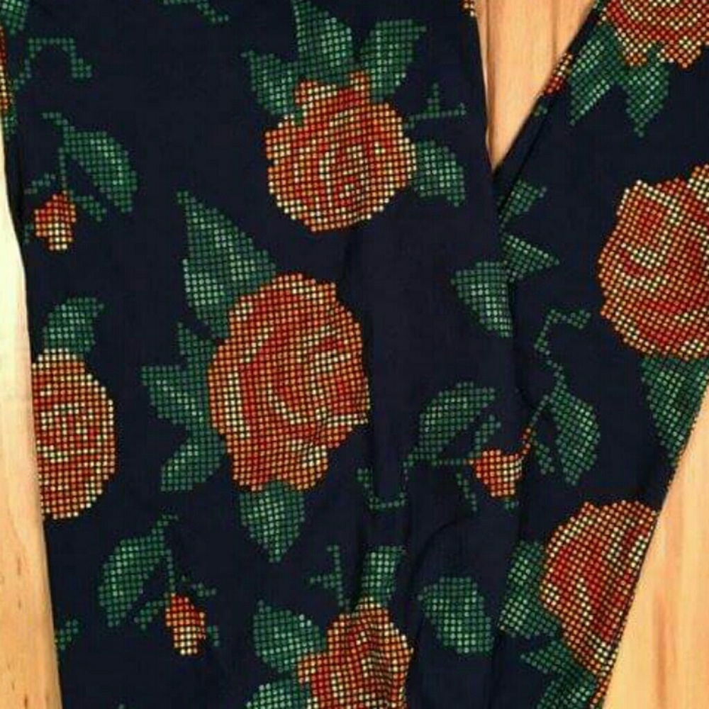 Lularoe NWT TC Rose leggings