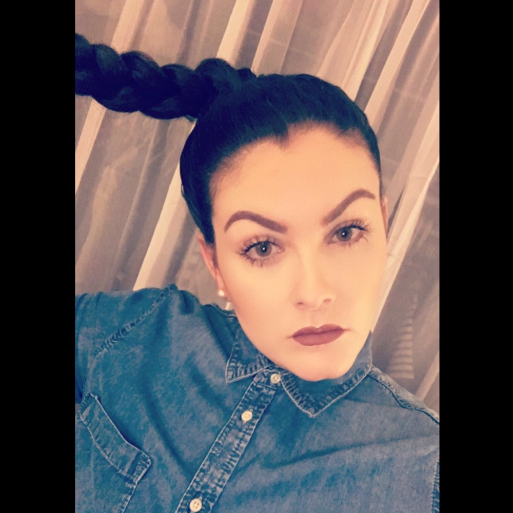 Meet your Posher, Jessica