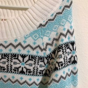 White sweater with pleasant print