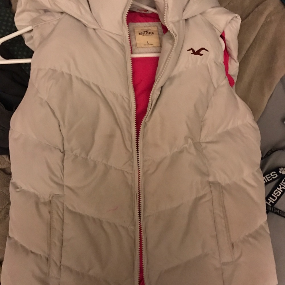 White and pink Hollister vest