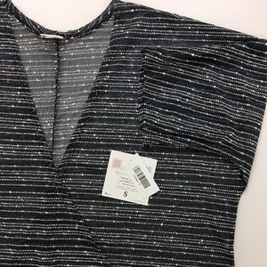 LuLaRoe Lindsay Kimono NWT Small Navy/White