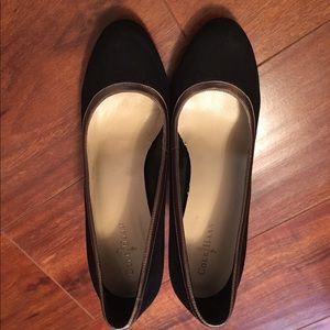 Cole haan pumps