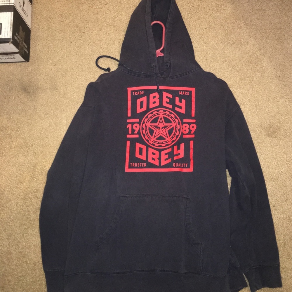 Obey sweatshirt