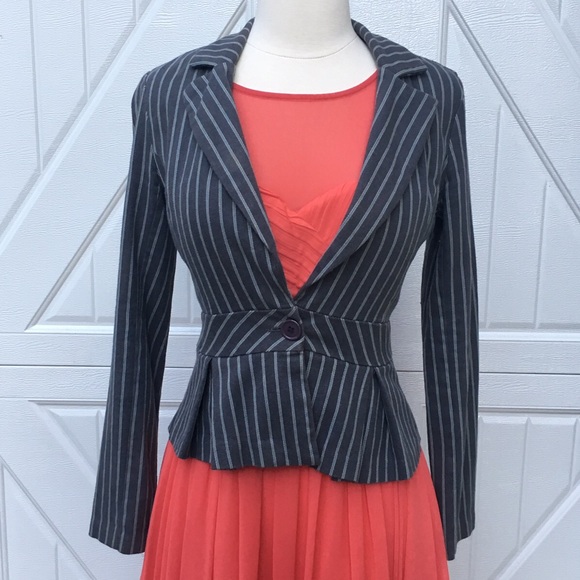 Lux UO Grey striped blazer - Picture 1 of 7