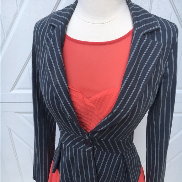 Lux UO Grey striped blazer - Picture 3 of 7
