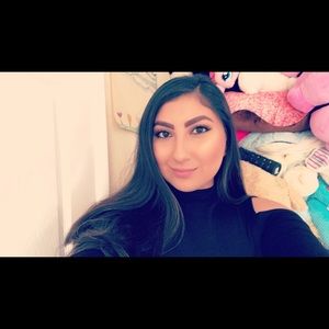 Meet your Posher, Ashley