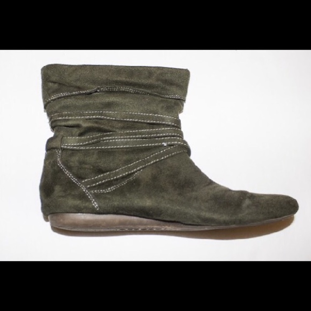 Green suede booties!