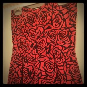 Rose Strapless Top