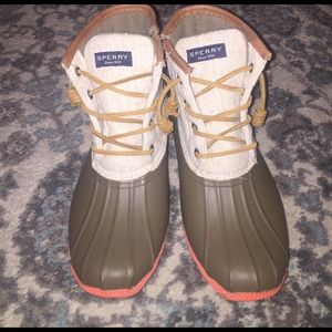 Sperry waterproof rubber boots.