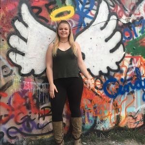 Meet your Posher, Klara