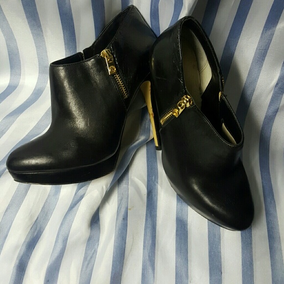 Michael Kors ankle boots - Picture 1 of 4
