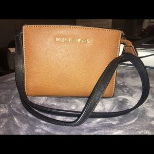 Michael Kors Mini Selma Crossbody and Card Holder