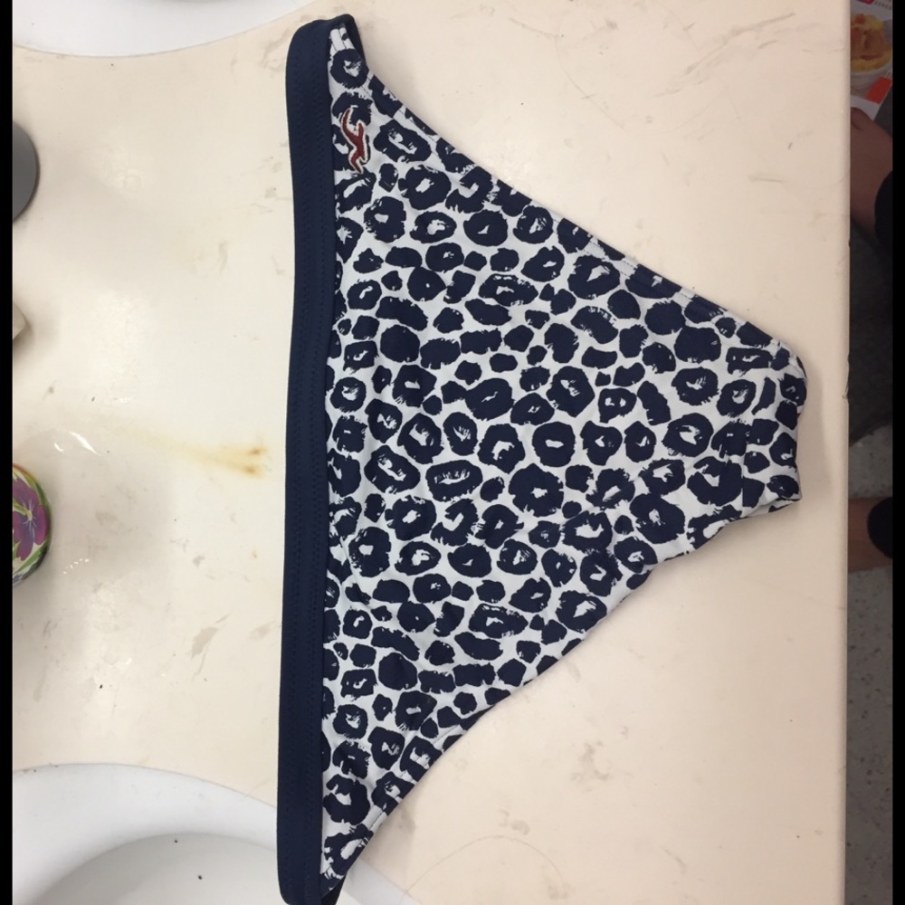 Hollister swim bottom