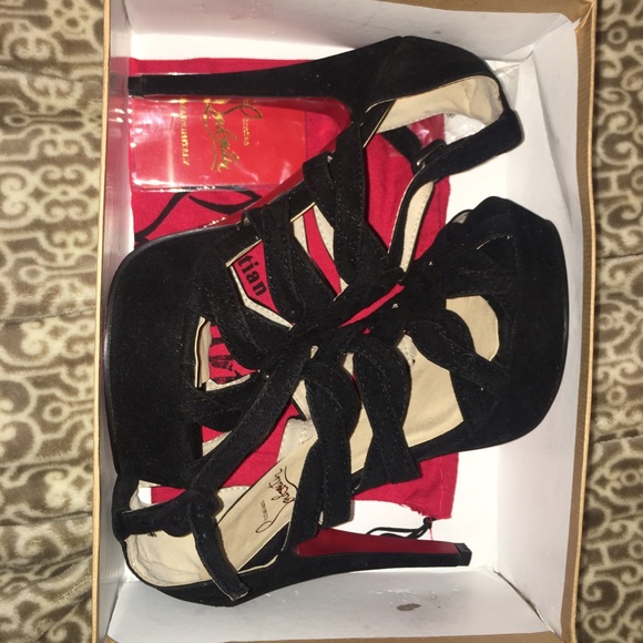 Christian Louboutin Heels Size 37 - Picture 2 of 3