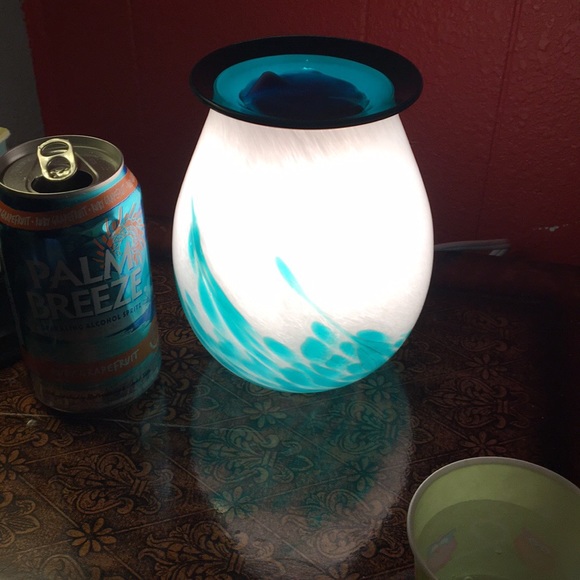 Meet your Posher, Kathleen - Picture 2 of 4