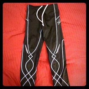 CW-X compression running tights 3/4 length