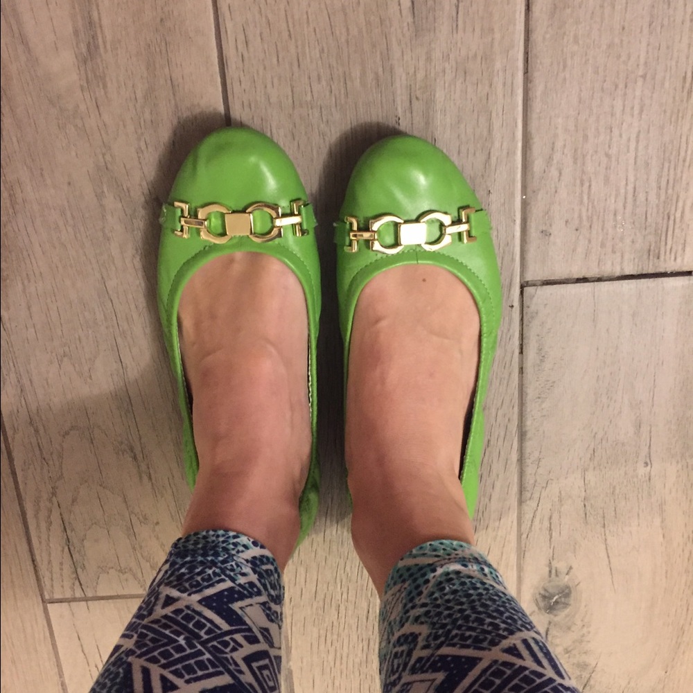 Tahari flats